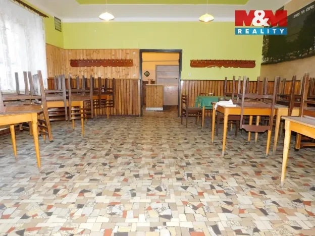 Pronájem restaurace, Kasejovice, 700 m2