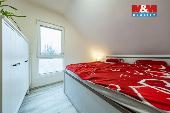 Prodej rodinného domu, Milovice - Mladá, 96 m2