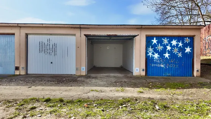 Pronájem garáže, Písek, Za Šarlákem, 21 m2