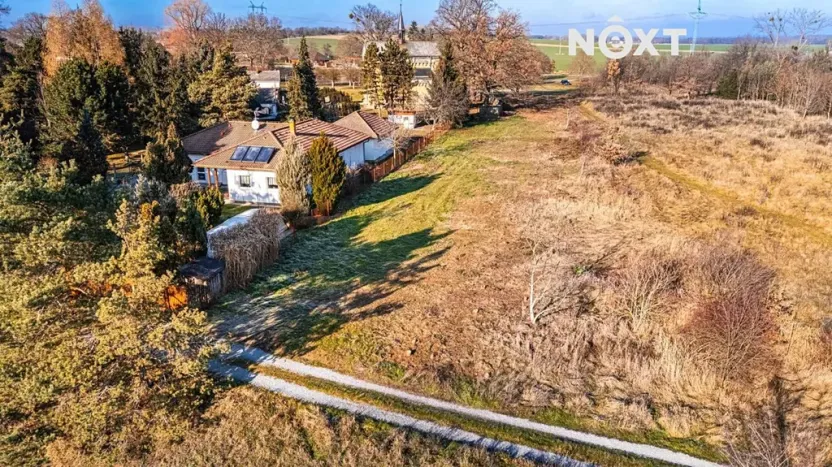 Prodej pozemku pro bydlení, Choltice, 2042 m2