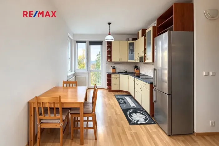 Prodej bytu 2+kk, Roztoky, Masarykova, 57 m2