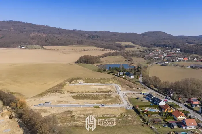 Prodej pozemku pro bydlení, Komárov, 954 m2