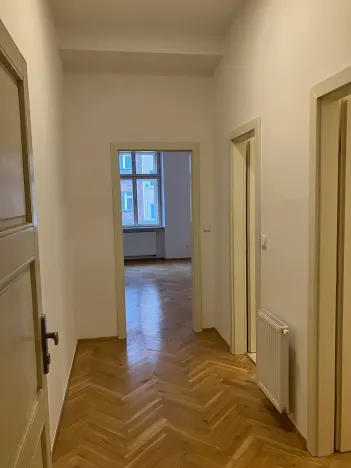 Pronájem bytu 1+kk, Praha - Karlín, Thámova, 44 m2