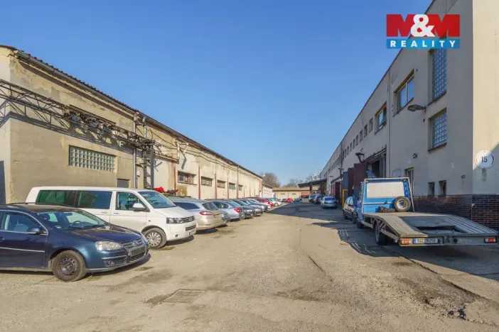 Prodej obchodního prostoru, Teplice, Libušina, 760 m2