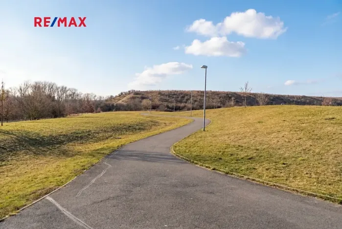 Prodej bytu 2+kk, Praha - Hostavice, U Hostavického potoka, 50 m2