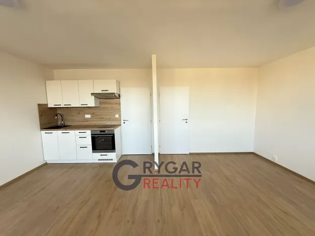 Prodej bytu 1+kk, Praha - Letňany, Třinecká, 41 m2