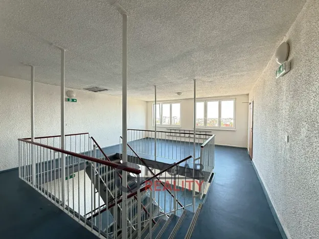 Prodej bytu 1+kk, Praha - Letňany, Třinecká, 41 m2