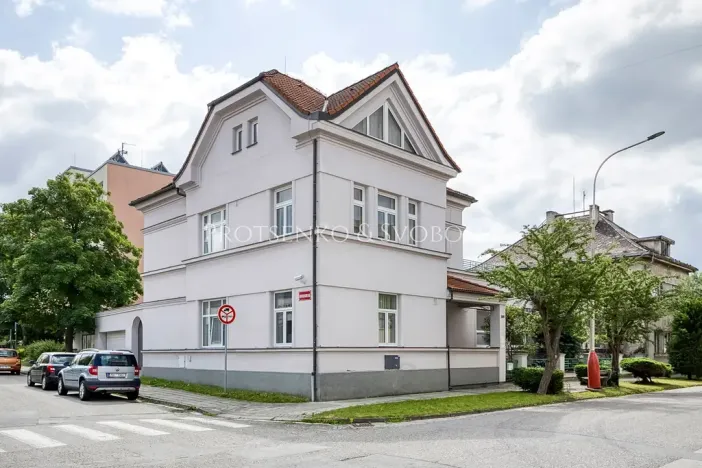 Prodej vily, Bechyně, Čechova, 660 m2