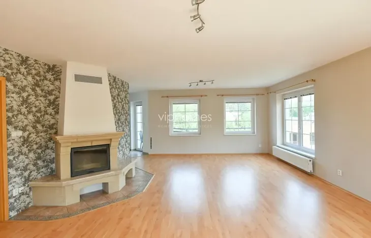 Pronájem vily, Praha - Stodůlky, Ke Koh-i-nooru, 300 m2