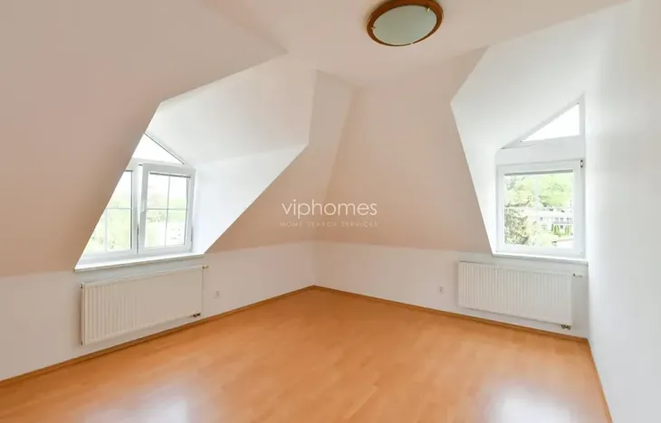 Pronájem vily, Praha - Stodůlky, Ke Koh-i-nooru, 300 m2