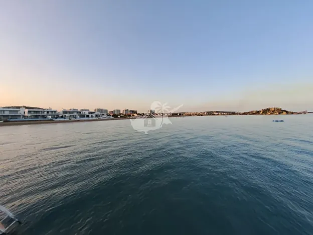 Prodej bytu 2+1, Trikomo, Kypr, 90 m2