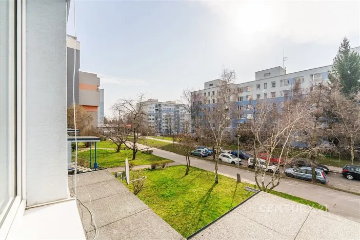 Prodej bytu 2+kk, Praha, Tatarkova, 42 m2