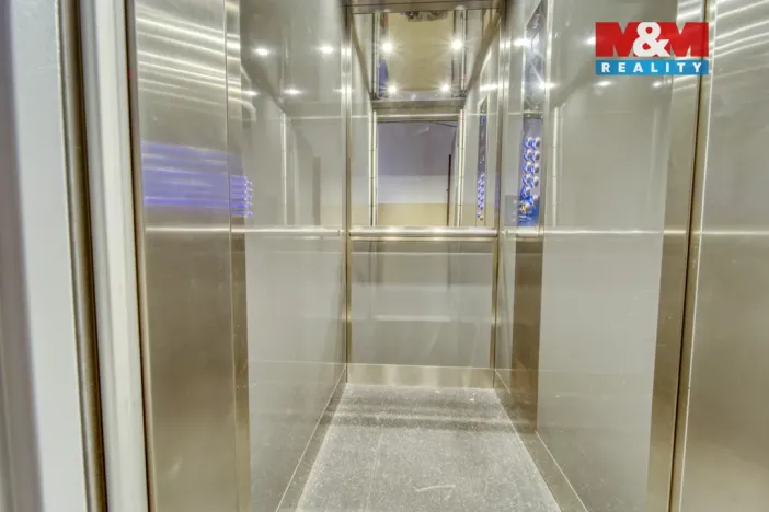 Pronájem bytu 2+1, Cheb, Boženy Němcové, 61 m2