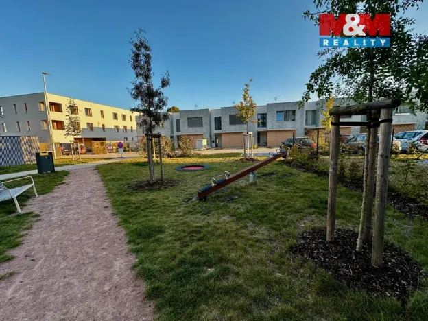 Pronájem bytu 2+kk, Pardubice - Pardubičky, Východní, 52 m2