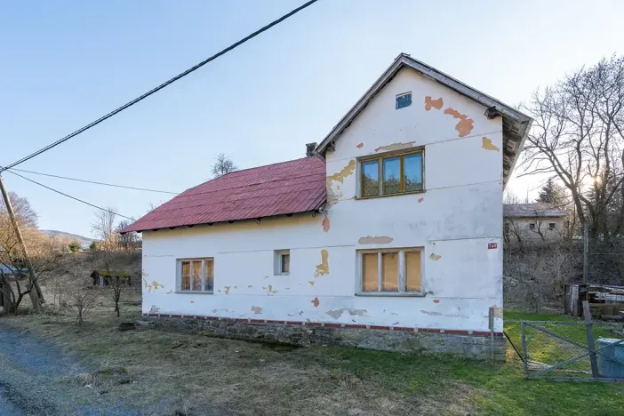 Prodej rodinného domu, Karolinka, 151 m2