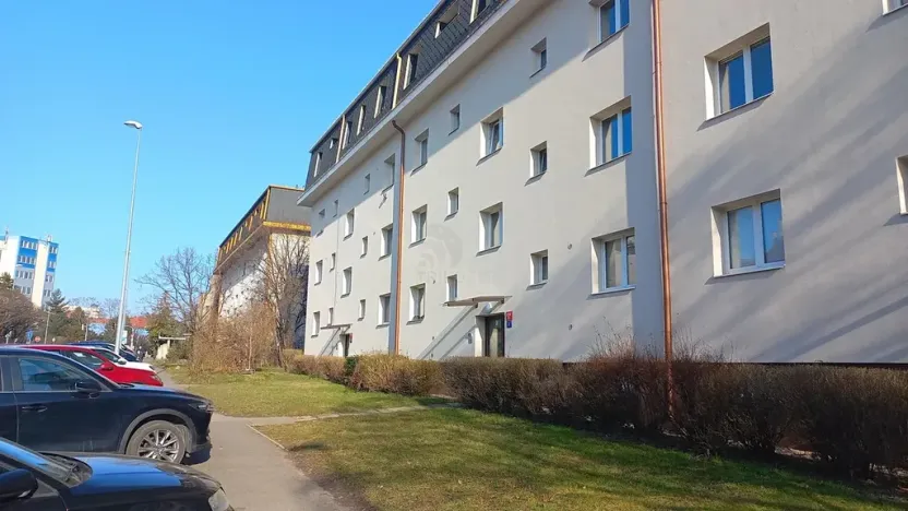 Pronájem bytu 2+1, Praha - Vršovice, Konopišťská, 54 m2