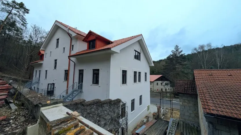 Pronájem bytu 1+kk, Peruc, U Koupaliště, 32 m2