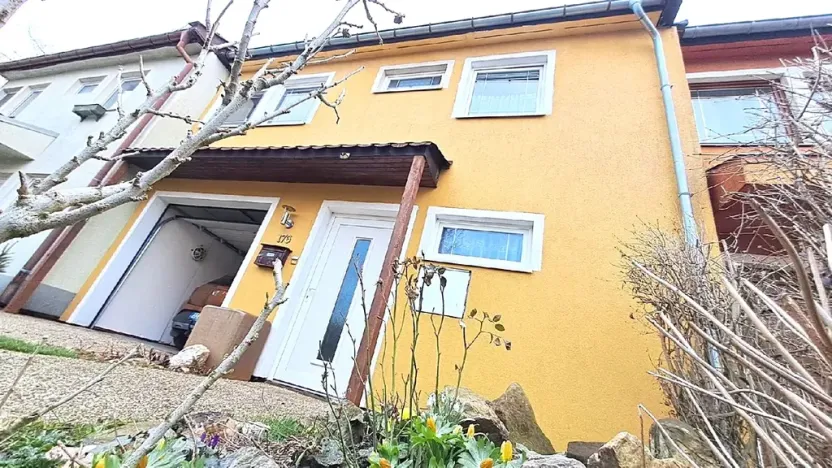 Prodej rodinného domu, Tišice, Hasičská, 150 m2