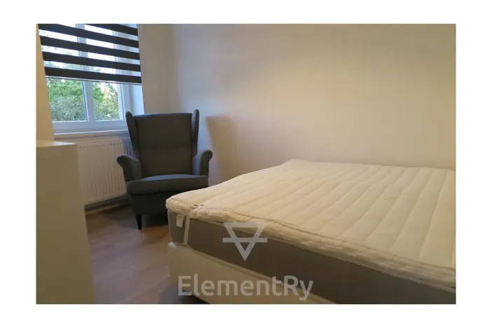 Pronájem bytu 1+1, Hradec Králové, V Lipkách, 32 m2