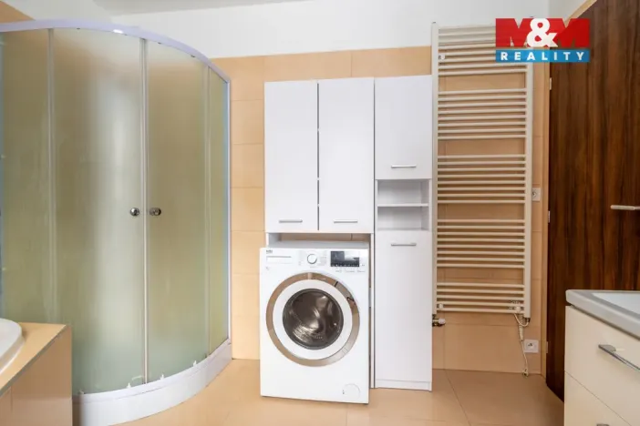 Prodej obchodního prostoru, Šumavské Hoštice - Kosmo, 316 m2