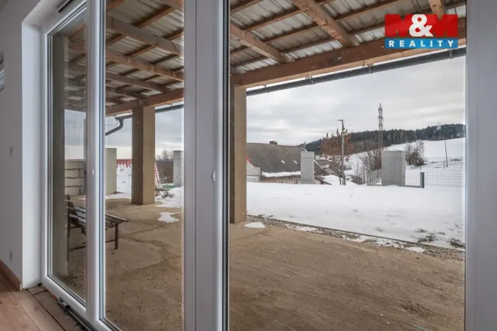 Prodej obchodního prostoru, Šumavské Hoštice - Kosmo, 316 m2