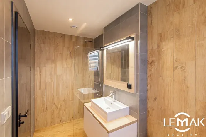 Pronájem rodinného domu, Olomouc, Mačákova, 173 m2