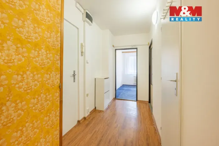 Pronájem bytu 2+1, Praha, Pod lipami, 42 m2