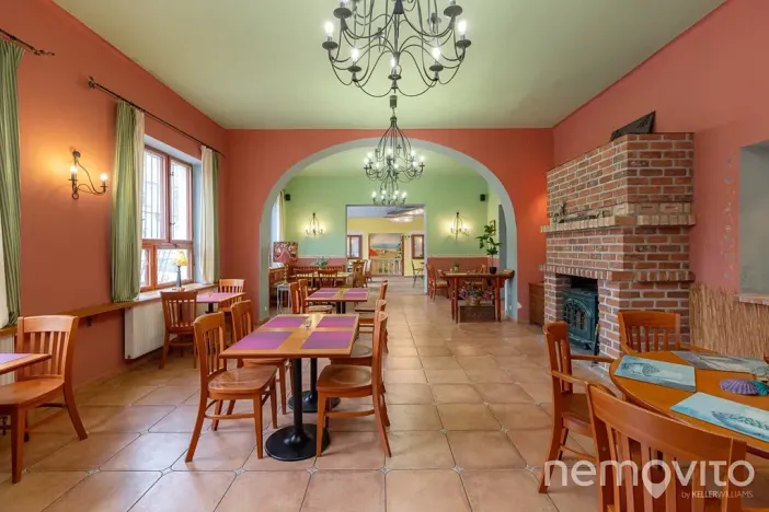 Prodej restaurace, Týnec nad Sázavou, 479 m2