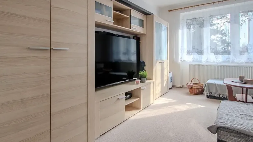 Pronájem bytu 3+1, Velký Osek, Revoluční, 65 m2