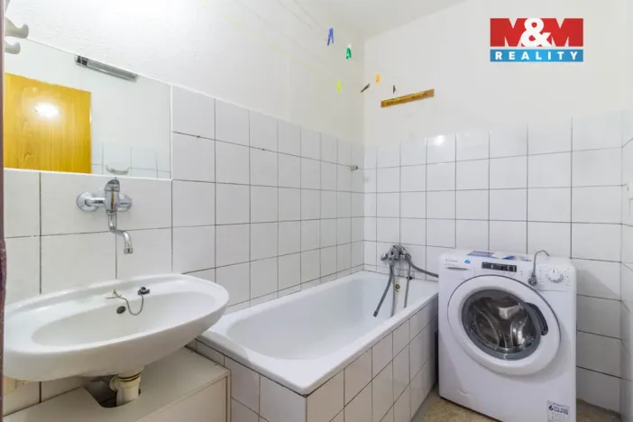 Pronájem bytu 2+1, Praha - Kobylisy, Chabařovická, 59 m2