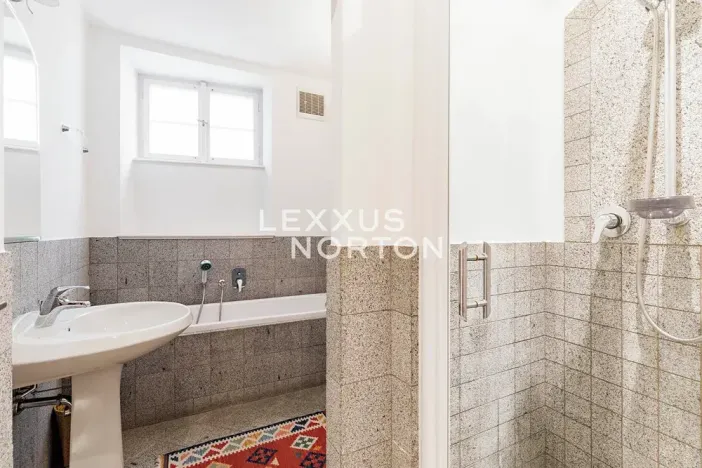 Pronájem bytu 2+1, Praha - Malá Strana, Vlašská, 73 m2