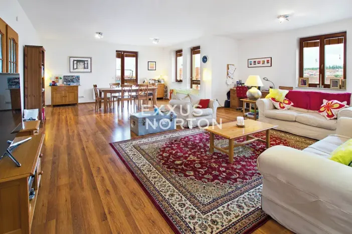 Pronájem bytu 5+1, Praha - Střešovice, Ve Střešovičkách, 174 m2