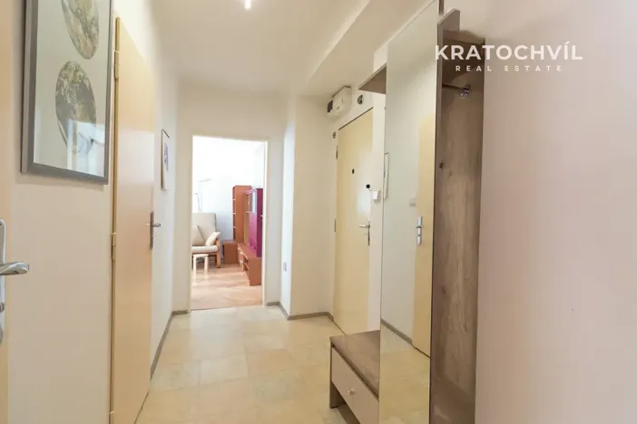 Pronájem bytu 2+1, Praha - Vinohrady, Vinohradská, 52 m2