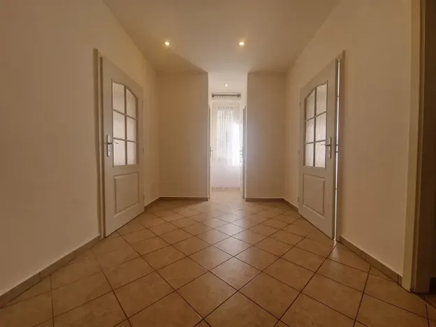 Pronájem bytu 2+1, Praha - Vinohrady, Kouřimská, 68 m2