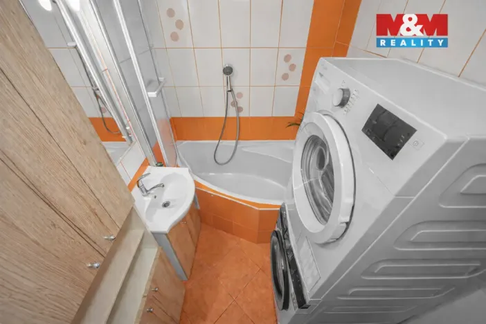 Prodej bytu 3+kk, Praha - Černý Most, Doležalova, 72 m2