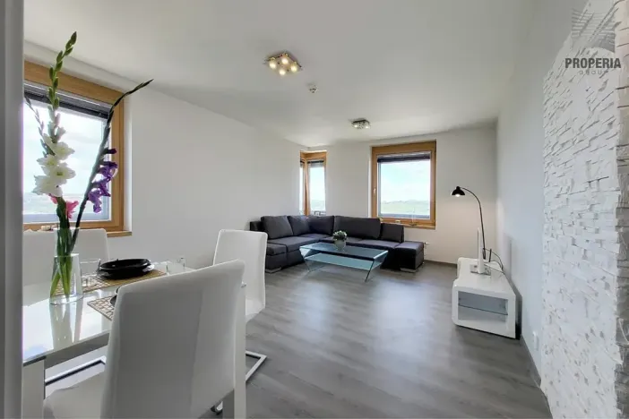 Pronájem bytu 2+kk, Brno, Pražákova, 55 m2