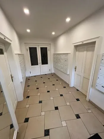 Prodej komerční nemovitosti, Praha - Smíchov, Radlická, 60 m2