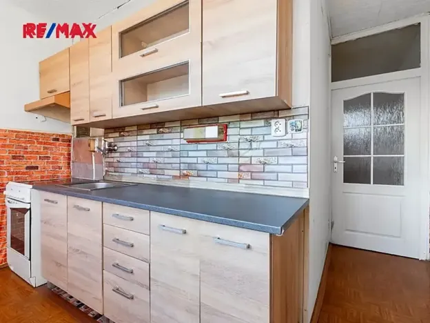 Prodej bytu 2+1, Hostomice, Školní náměstí, 55 m2