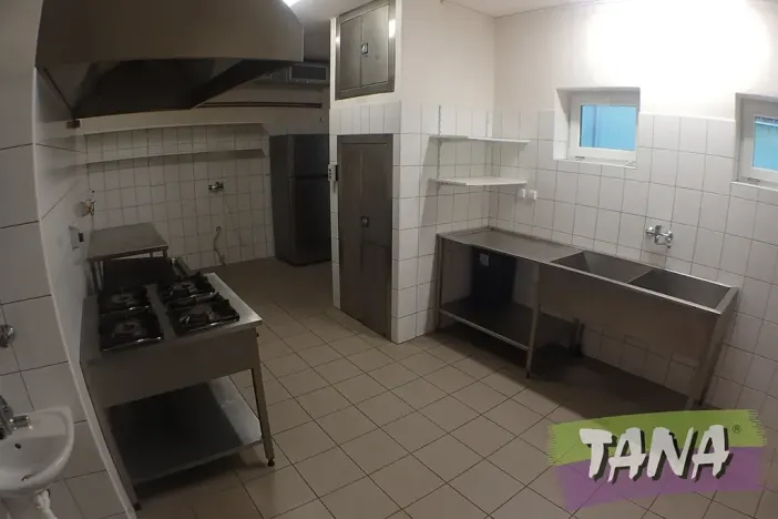 Pronájem restaurace, Mnichovo Hradiště, Masarykovo náměstí, 350 m2