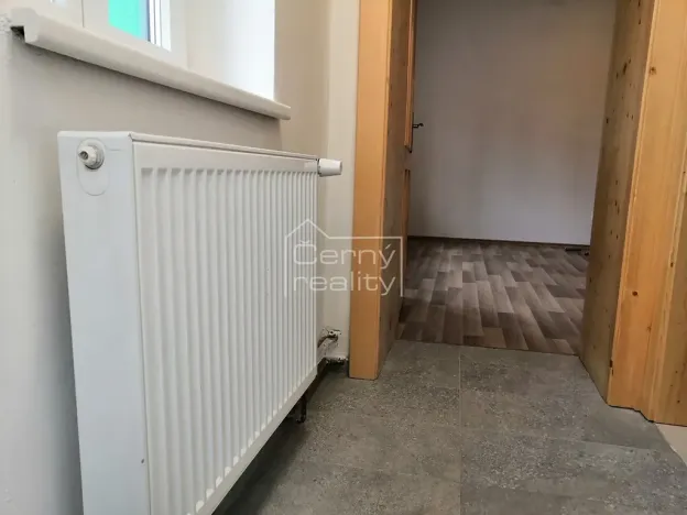 Pronájem bytu 2+kk, Pardubice, Okružní, 50 m2