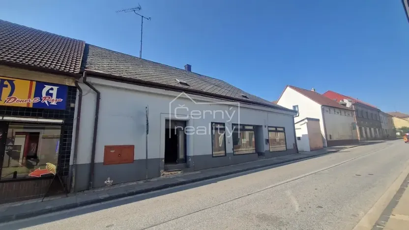 Prodej komerční nemovitosti, Nový Bydžov, Dukelská třída, 300 m2