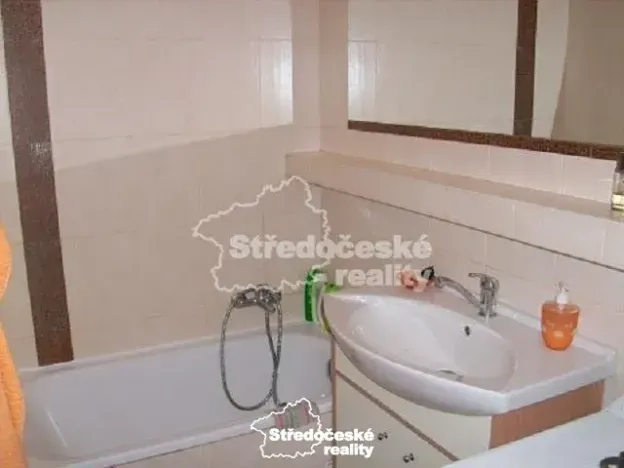 Pronájem bytu 2+kk, Praha - Kamýk, Machuldova, 43 m2