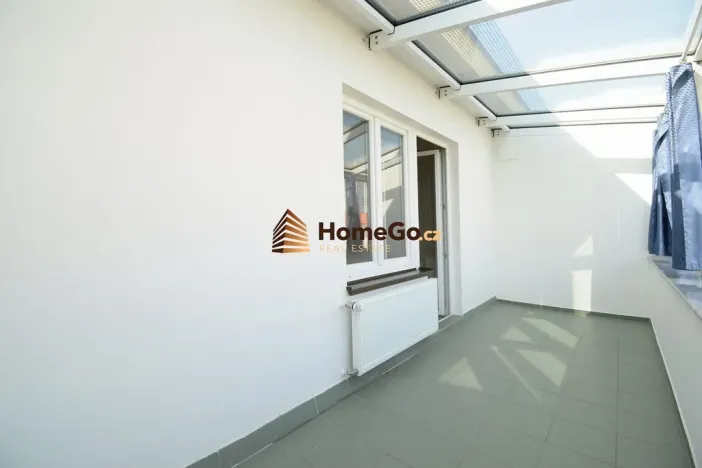 Pronájem bytu 1+kk, Praha - Nusle, Lounských, 48 m2