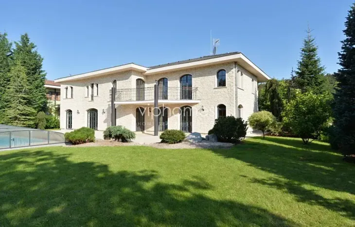 Pronájem vily, Praha - Nebušice, 400 m2