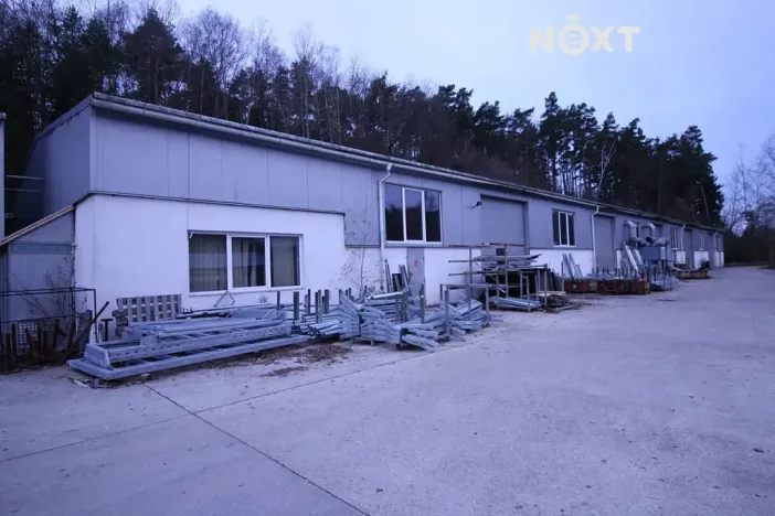 Pronájem skladu, Kralovice, 670 m2