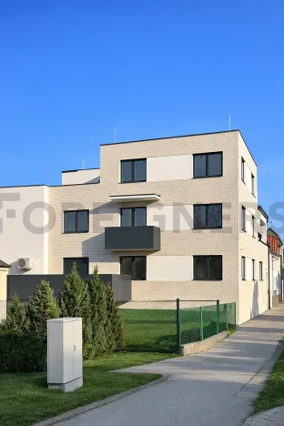 Pronájem bytu 1+kk, Brno, Fryčajova, 30 m2