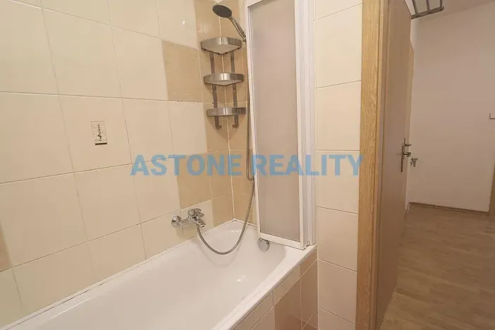 Pronájem bytu 2+kk, Úvaly, Husova, 38 m2