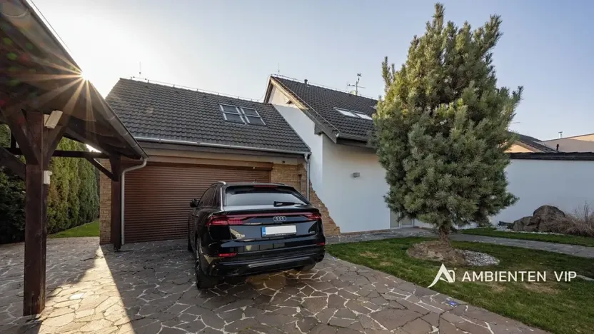 Prodej rodinného domu, Moravany, V Jámách, 382 m2