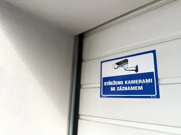 Pronájem garážového stání, Brno, Říčanská, 13 m2