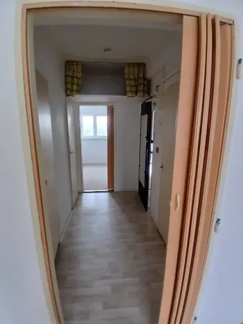 Pronájem bytu 1+1, Praha - Vokovice, Osamocená, 38 m2